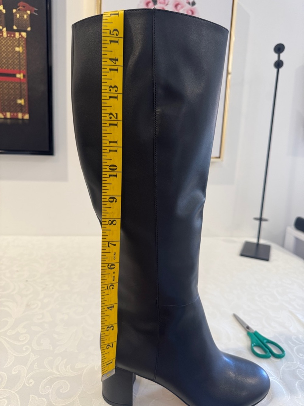 NWOT Stuart Weitzman ‘Celina’ Zip Boot. Ladies 7. - Picture 10 of 13